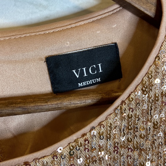 Vici Gold Sequined Lined Long Sleeved Cut Out Blouse - Picture 10 of 14